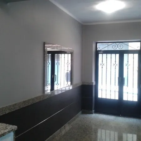 Plaza Del Oeste 4 Dormitorios, 2 Banos , Parking Apartman Salamanca