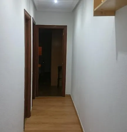 Plaza Del Oeste 4 Dormitorios, 2 Banos , Parking * Salamanca