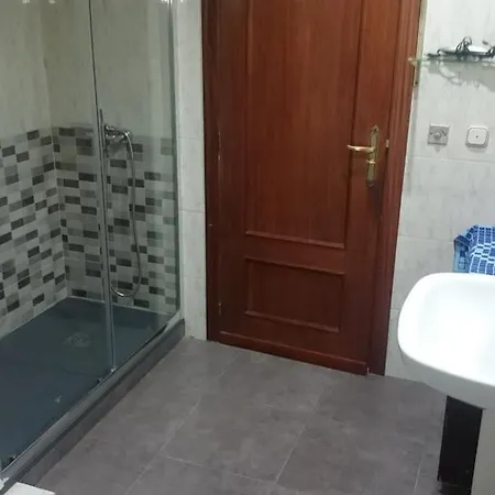 Apartman Plaza Del Oeste 4 Dormitorios, 2 Banos , Parking