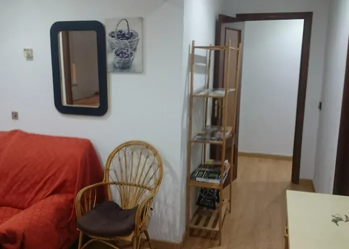 Plaza Del Oeste 4 Dormitorios, 2 Banos , Parking *