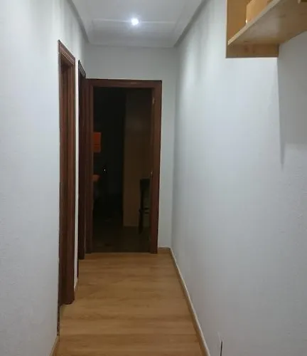 Plaza Del Oeste 4 Dormitorios, 2 Banos , Parking * Salamanca